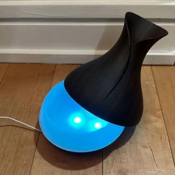 Humidifier w/6 Colour LED 9x6” - Picture 8 of 14